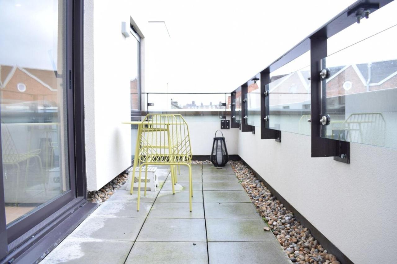 Bright 1 Bedroom Flat In North London With Balcony Exterior photo